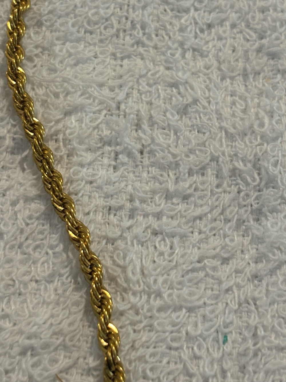 Gold Tone Twisted Rope Chain 17” - Picture 2 of 2